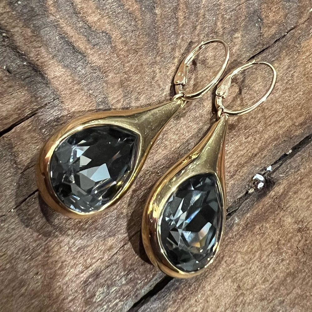 Authentic Swarovski Earrings Rose Gold Plated Smoky Grey Crystals Teardrop Swan